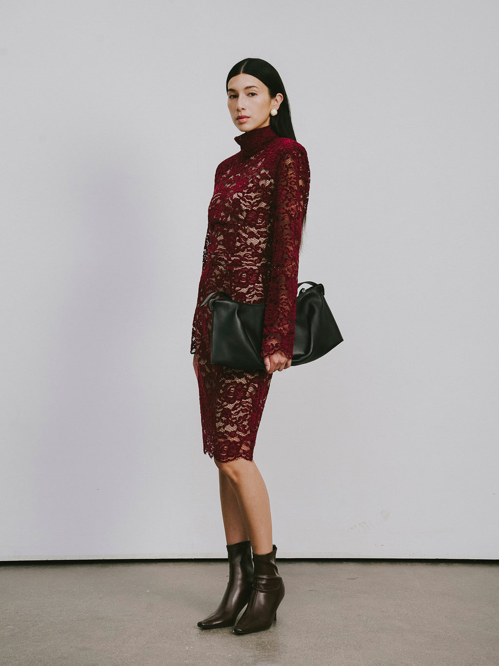 Classic Round-Neck Knee-Length Dress with Flocked Lace & Openwork