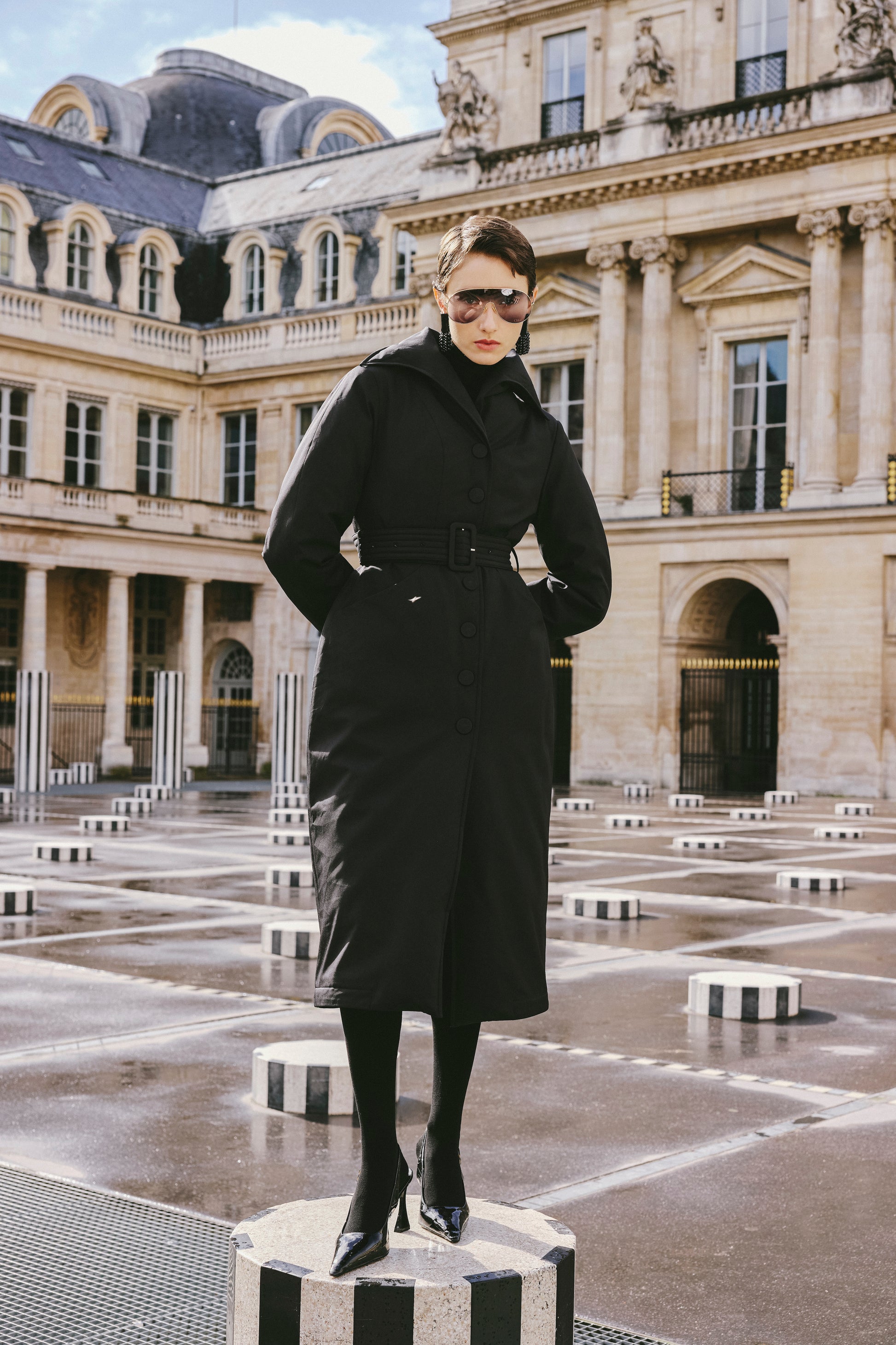 Minimalist Silhouette Long Line Down Coat with Sculpted Lapel and Defined Waist