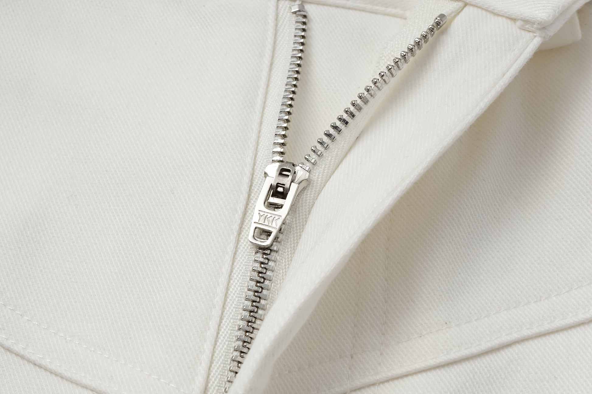 Scimitar Sihouette Wide-Leg Pants